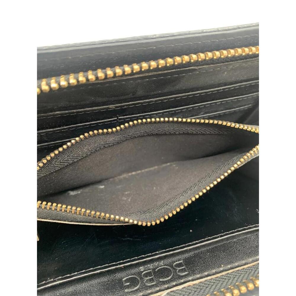 BCBG Wallet - Picture 11 of 12